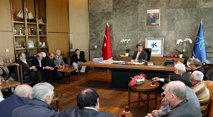Yaşlı vatandaşlardan Karadeniz'e teşekkür Yaşlı vatandaşlardan Karadeniz'e teşekkür