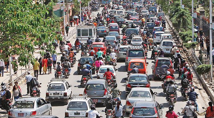 Nepal bu sefer 7.3 ile sallandı Nepal bu sefer 7.3 ile sallandı