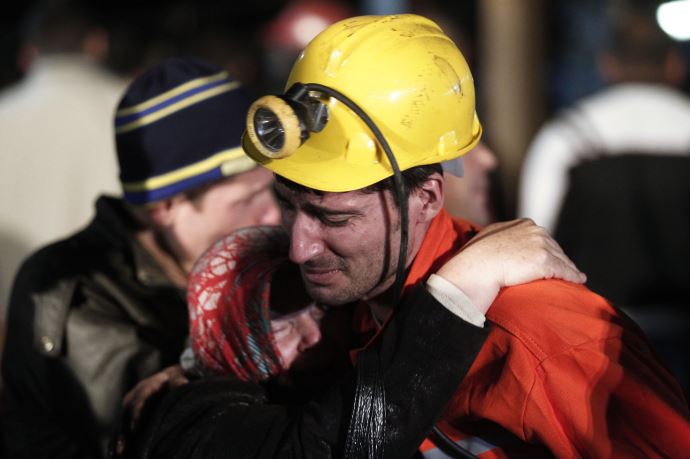 Soma faciasının üzerinden tam bir yıl geçti! Soma faciasının üzerinden tam bir yıl geçti!