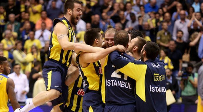 Real Madrid'in hocasından Fenerbahçe'ye övgü Real Madrid'in hocasından Fenerbahçe'ye övgü