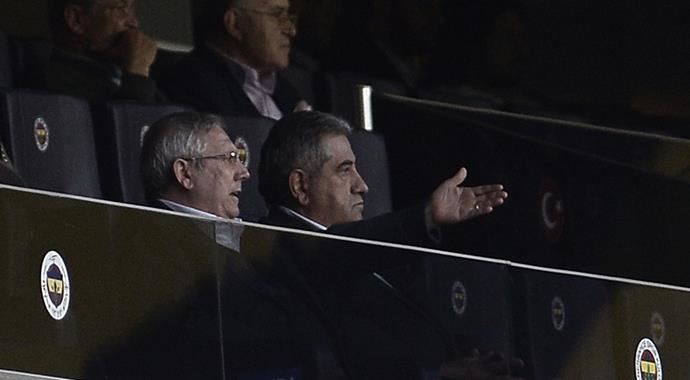 Kadıköy'de Aziz Yıldırım depremi Kadıköy'de Aziz Yıldırım depremi