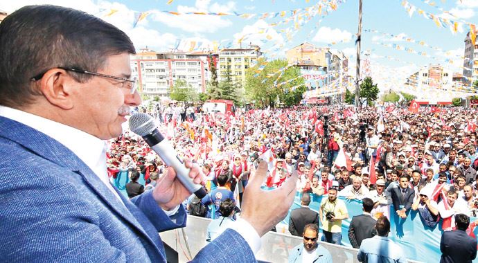 Başbakan Davutoğlu: Paraleli-üçgeni toptan geliyor Başbakan Davutoğlu: Paraleli-üçgeni toptan geliyor
