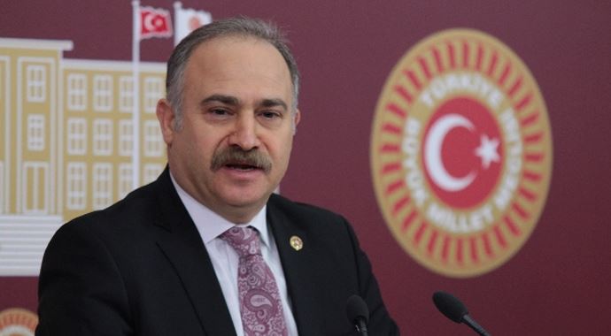 Levent Gök, beraat kararını topa tuttu Levent Gök, beraat kararını topa tuttu