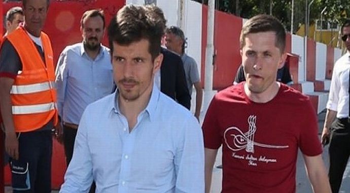 TFF&#039;den Emre&#039;ye geçmiş olsun mesajı!