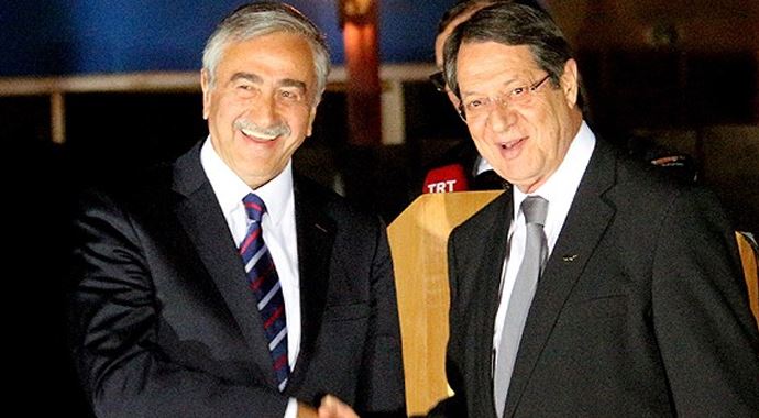Kıbrıs müzakereleri yeniden başladı Kıbrıs müzakereleri yeniden başladı