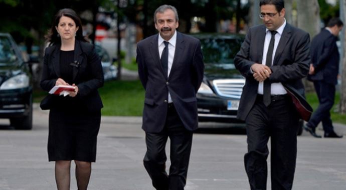 HDP heyeti Kandil'e gidiyor HDP heyeti Kandil'e gidiyor