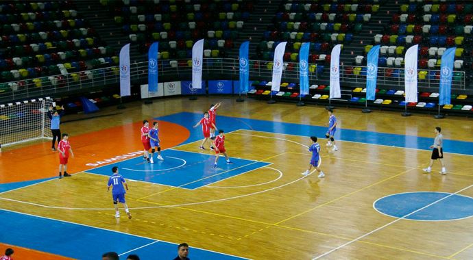 Hentbol erkekler dörtlü final İzmir'de Hentbol erkekler dörtlü final İzmir'de