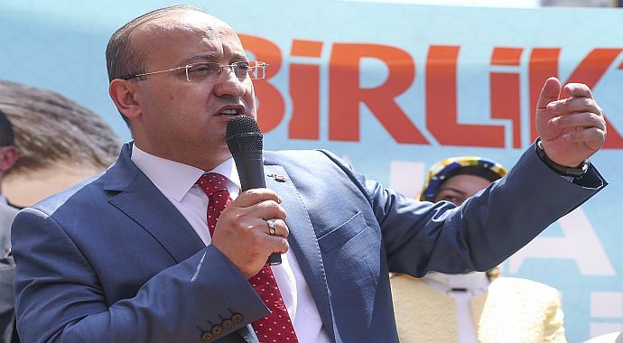 Yalçın Akdoğan'dan Fikri Sağlar'a sert cevap! Yalçın Akdoğan'dan Fikri Sağlar'a sert cevap!