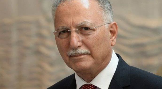 Ekmelettin İhsanoğlu açtı ağzını yumdu gözünü Ekmelettin İhsanoğlu açtı ağzını yumdu gözünü