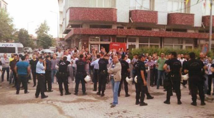 Saray'da HDP gerginliği Saray'da HDP gerginliği