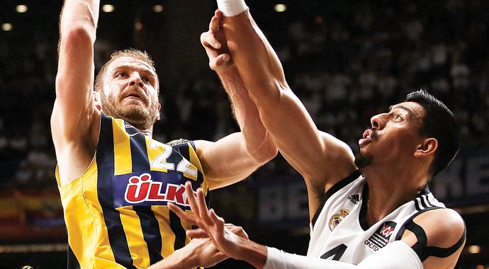 F.Bahçe Ülker THY Euroleague&#039;de final şansını kaybetti