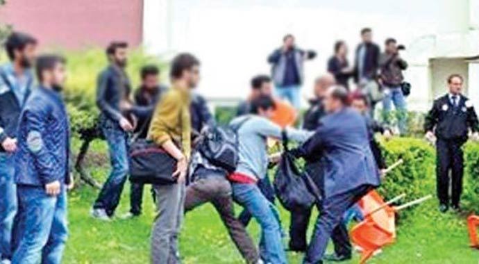 Öğrenciler HDP'nin propagandasını yapmaya zorlanıyor Öğrenciler HDP'nin propagandasını yapmaya zorlanıyor