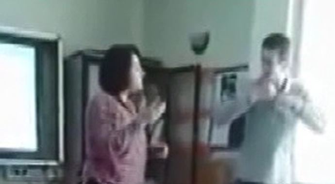 İşitme engelliler okulunda skandal görüntüler İşitme engelliler okulunda skandal görüntüler