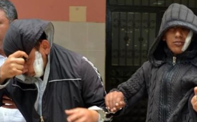 Çeneleri kırılan hırsızlar polise sığındı