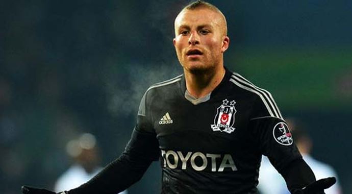 Gökhan Töre'ye uyarı Gökhan Töre'ye uyarı