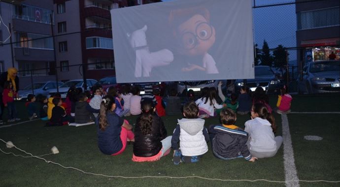 Bilecik&#039;te açık hava sineması