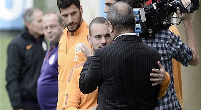 Abdurrahim Albayrak &#039;Sneijder hayatımı kurtardı&#039;