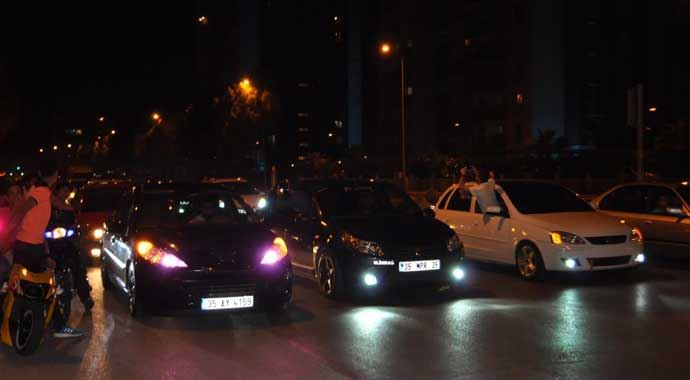 Modifiyeli aracı olanlar yollara döküldü