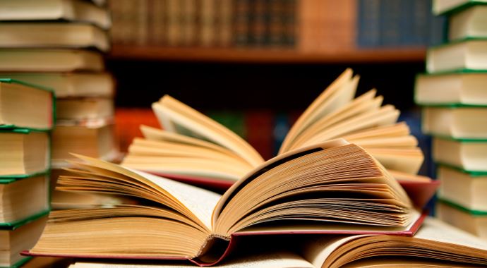 En çok kitap okuyan yaş aralığı hangisi? En çok kitap okuyan yaş aralığı hangisi?