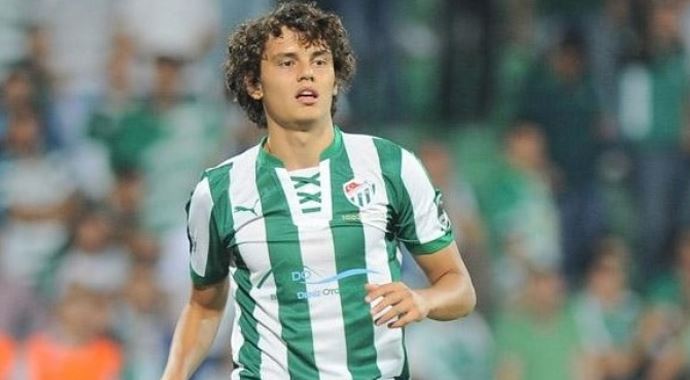 Chelsea'den Türk isme 9,5 milyon euro! Chelsea'den Türk isme 9,5 milyon euro!