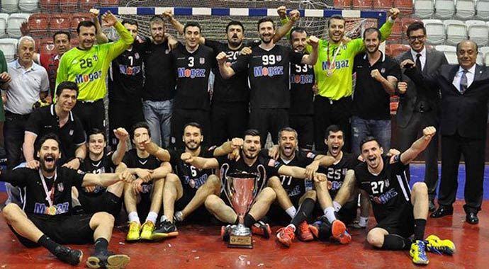 Olaylı finalde Beşiktaş şampiyon! Olaylı finalde Beşiktaş şampiyon!