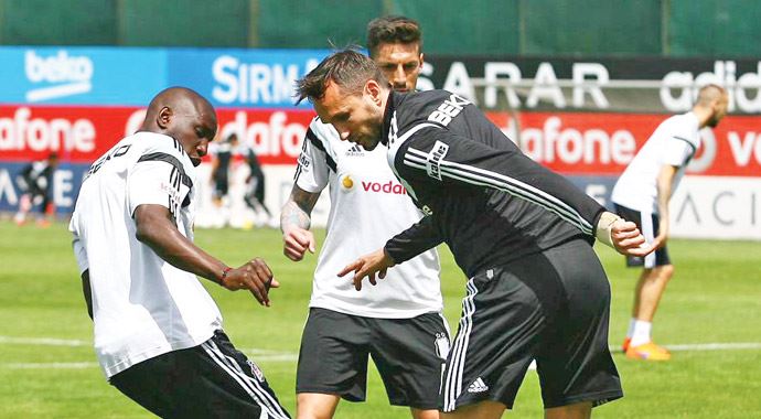 Teknik direktör Slaven Bilic yeni hedefi belirledi Teknik direktör Slaven Bilic yeni hedefi belirledi