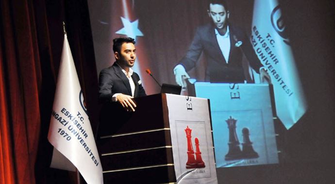 İş adamı Kerem Göğüş, Arnavutluk'ta görüşmelere katıldı İş adamı Kerem Göğüş, Arnavutluk'ta görüşmelere katıldı