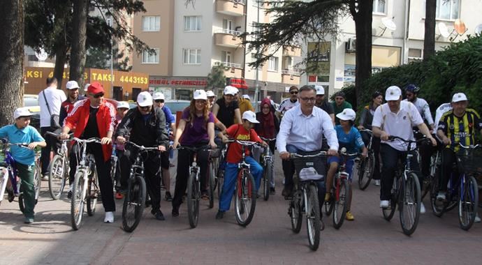 Sağlık için pedal çevirdiler Sağlık için pedal çevirdiler