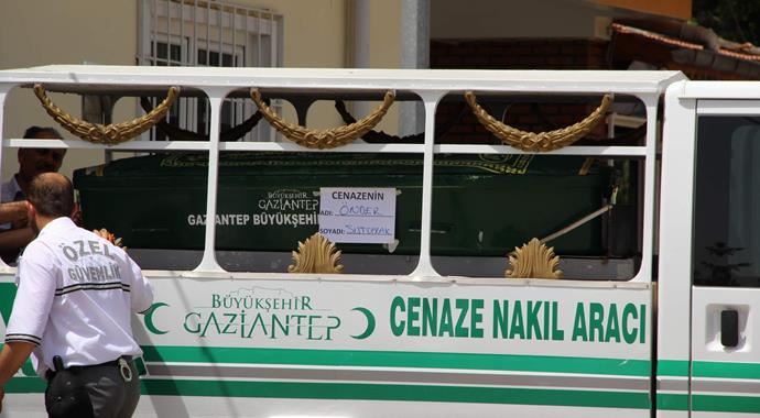 Başı ezilmiş cesedi mezarlıkta bulunmuştu, kimliği belli oldu Başı ezilmiş cesedi mezarlıkta bulunmuştu, kimliği belli oldu