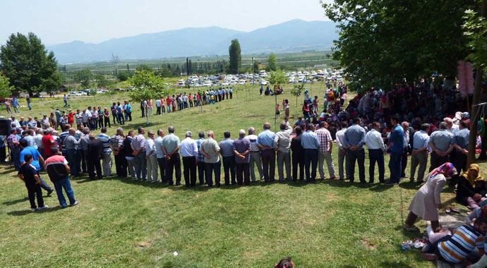 Bakanla el sıkışmak için kuyruğa girdiler! Bakanla el sıkışmak için kuyruğa girdiler!
