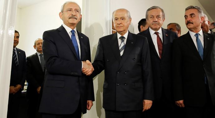 Devlet Bahçeli'den Kemal Kılıçdaroğlu'na övgü Devlet Bahçeli'den Kemal Kılıçdaroğlu'na övgü