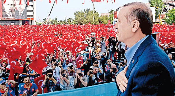 Erdoğan&#039;dan Gülen&#039;e: Cami vaizi Amerika&#039;da saltanat kurmuş!