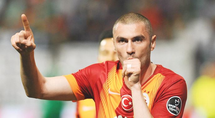 Burak Yılmaz iddialı: Beşiktaş'ı bana bırakın