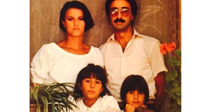 İşte Çağla Şıkel'in küçüklük fotoğrafı İşte Çağla Şıkel'in küçüklük fotoğrafı