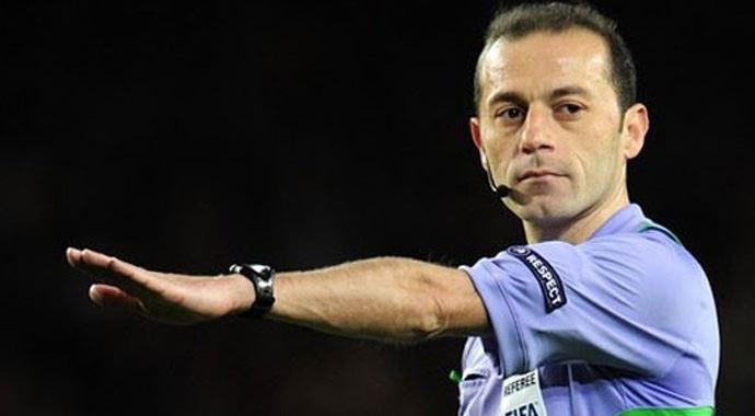 Barcelona'dan şaşırtan Cüneyt Çakır yorumu Barcelona'dan şaşırtan Cüneyt Çakır yorumu