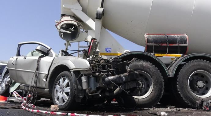 Aksaray&#039;da feci kaza: 3 ölü, 1 yaralı