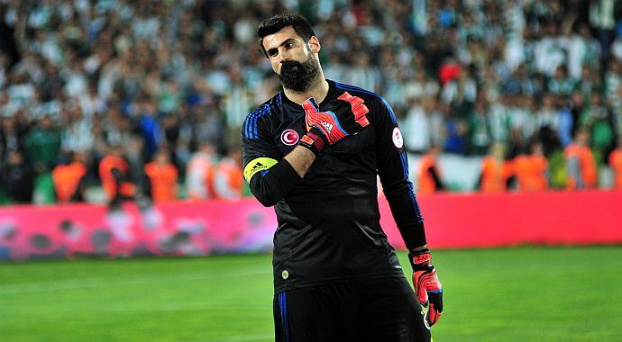 F.Bahçe&#039;de Volkan Demirel&#039;e kötü haber