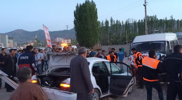 Ağrı&#039;da kaza: 1 ölü, 4 yaralı