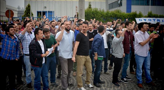 Bir fabrikaya daha sıçradı! Bir fabrikaya daha sıçradı!