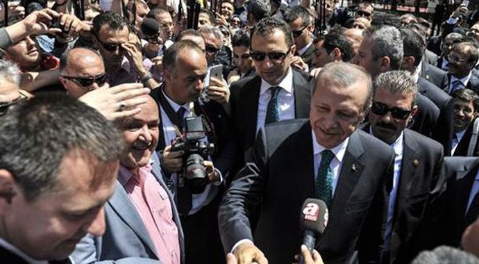 Erdoğan'a Bosna-Hersek'te yoğun ilgi Erdoğan'a Bosna-Hersek'te yoğun ilgi