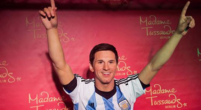 Messi'nin heykeli dikildi! Messi'nin heykeli dikildi!