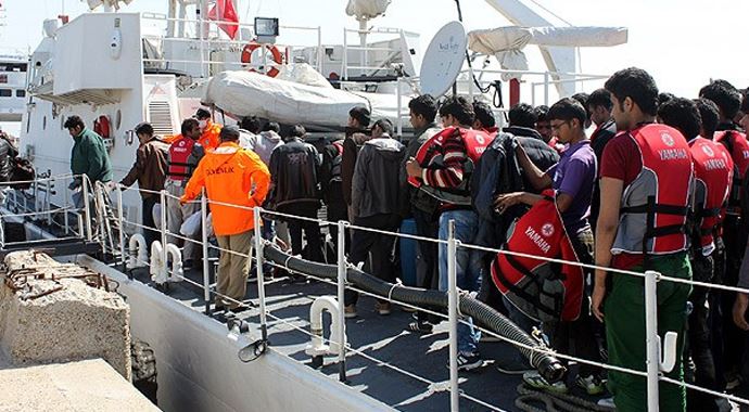 Bozcaada açıklarında 81 kaçak yakalandı