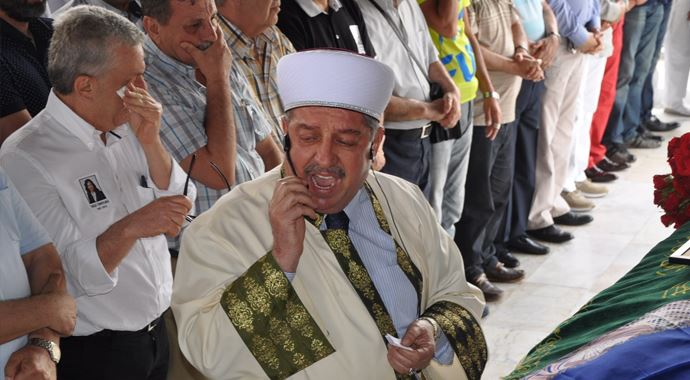 Genç avukat son yolculuğuna uğurlandı
