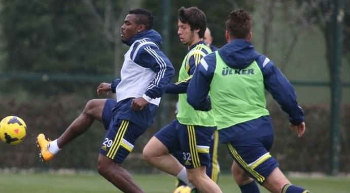 Fenerbahçe, Bursaspor maçı hazırlıklarını tamamladı Fenerbahçe, Bursaspor maçı hazırlıklarını tamamladı