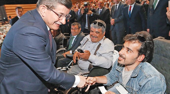 Davutoğlu: &#039;Perdenin önüne çık TUSİAD&#039;