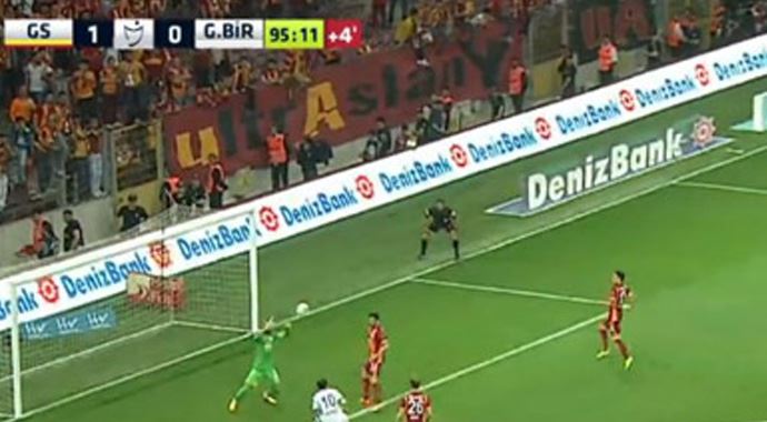 Beşiktaşlı taraftarlardan suç duyurusu Beşiktaşlı taraftarlardan suç duyurusu