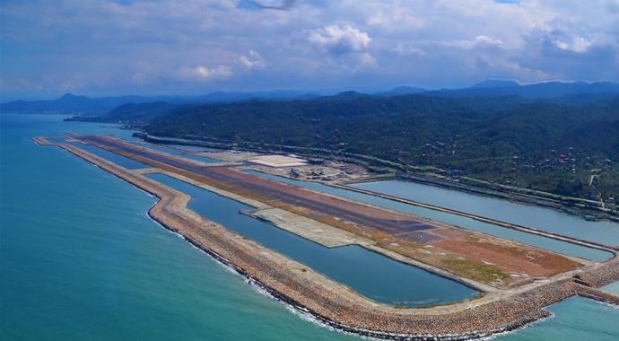 Türkiye&#039;nin deniz üzerindeki ilk havalimanı açılıyor