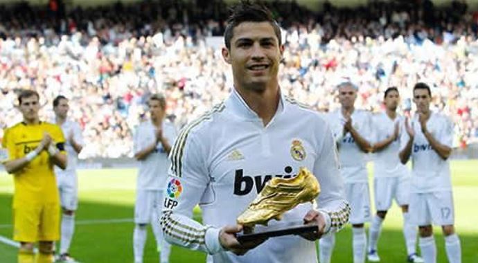 Ronaldo &quot;Altın Ayakkabı&quot;ya koşuyor