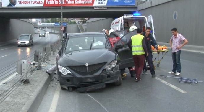 Kağıthane&#039;de kaza: 3 yaralı