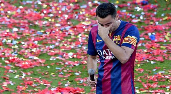 Sahanın ortasında hüngür hüngür ağladı